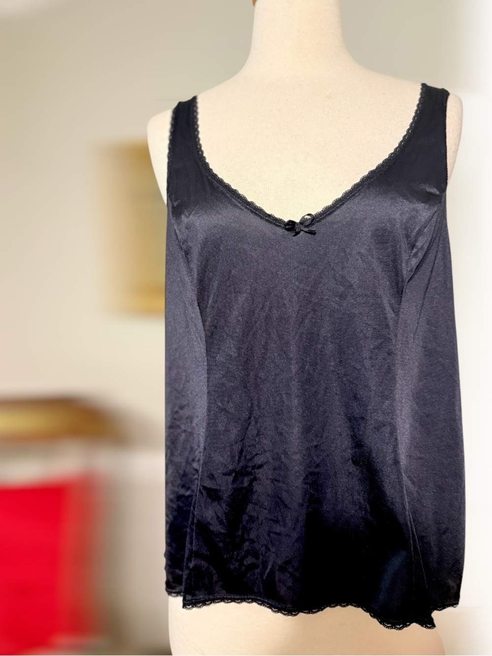 Vintage Camisole in Black with Lace Trim & Flattering Darts, Volup XL
